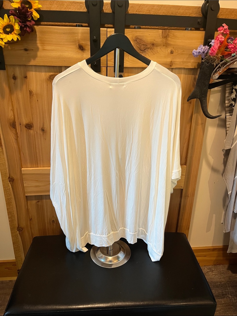 Accent Relaxed White Short Sleeve Tee - Lightweight Oversized Fit - Picture 6 of 8